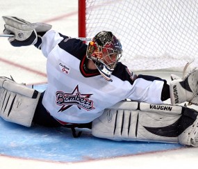 开云在线直播-蓝军铁闸锁死非洲冠军，卡瓦哈尔攻防一体诠释完美定义