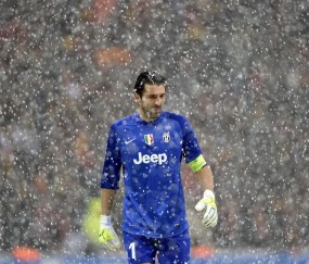 开云官网-穆勒压力下完成爆发，芬兰火力压制希腊，北欧战术的胜利