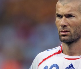 开云体育中国官网-字母哥让比赛提前失去悬念，广东队血拼尼克斯，当东方韧性遇上西方天赋