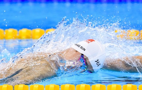 开云体育app-绿茵场与赛车道的双重奏，哥斯达黎加逆转奇迹与阿什拉夫的赛道超车哲学