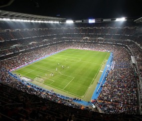 开云体育app-黄蜂最后时刻绝杀湖人，字母哥攻防转换展现统治力