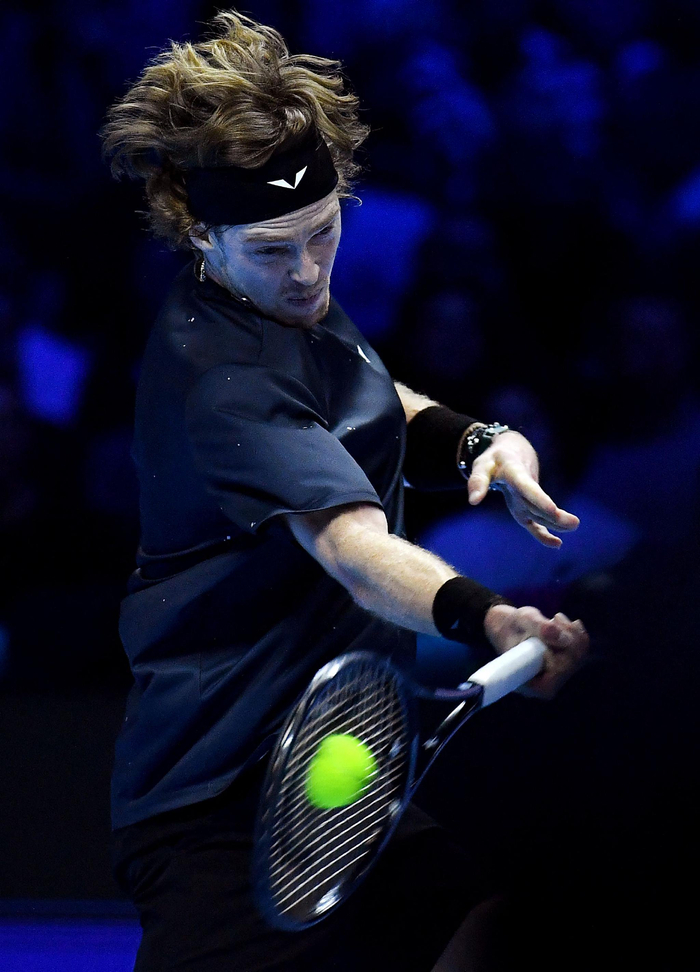 法网逆转ATP总决赛,梅德韦杰夫扛起全队 法网逆转ATP总决赛,梅德韦杰夫扛起全队