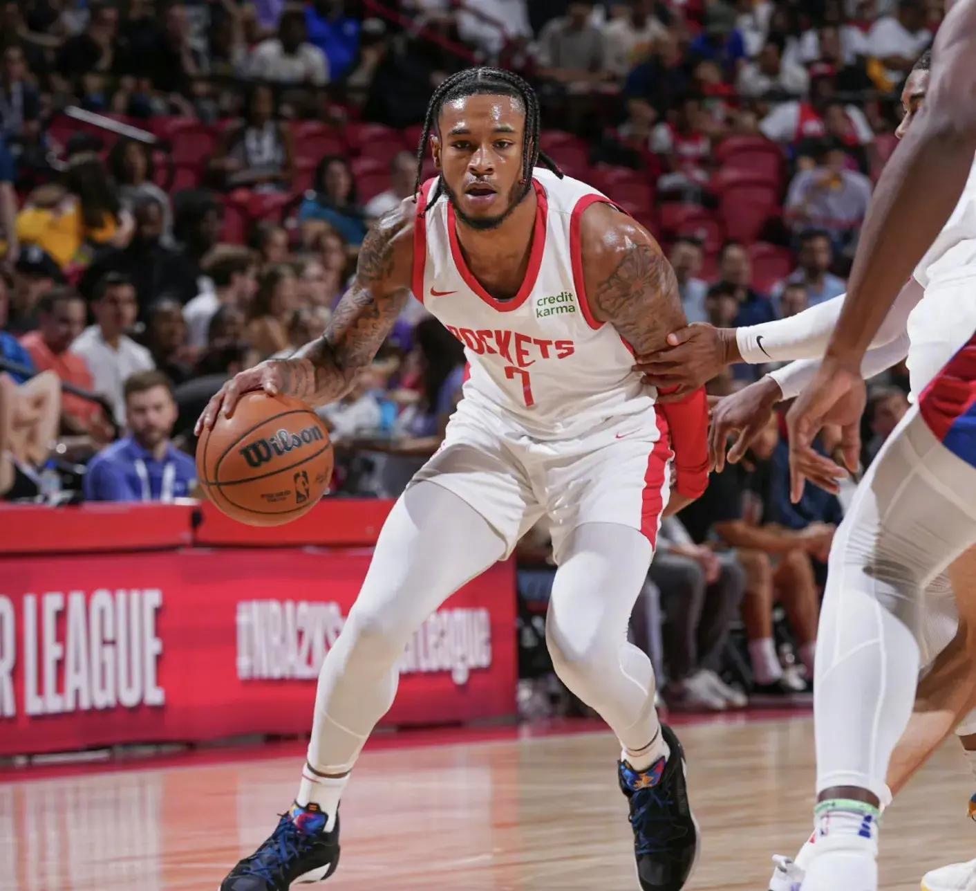 火箭完胜湖人，霍勒迪状态火热