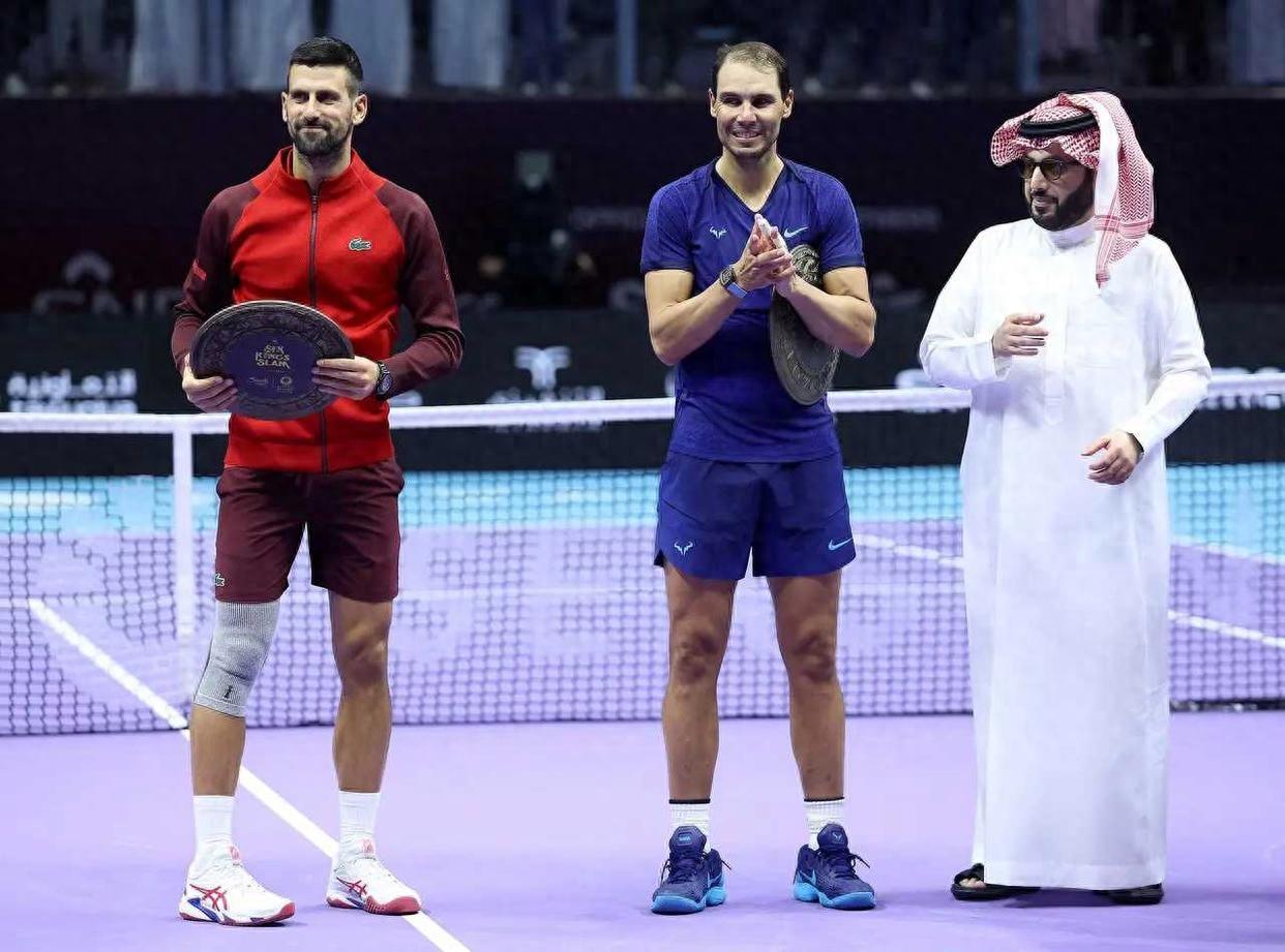 年终总决赛碾压蒙特卡洛大师赛，德约科维奇点燃赛场