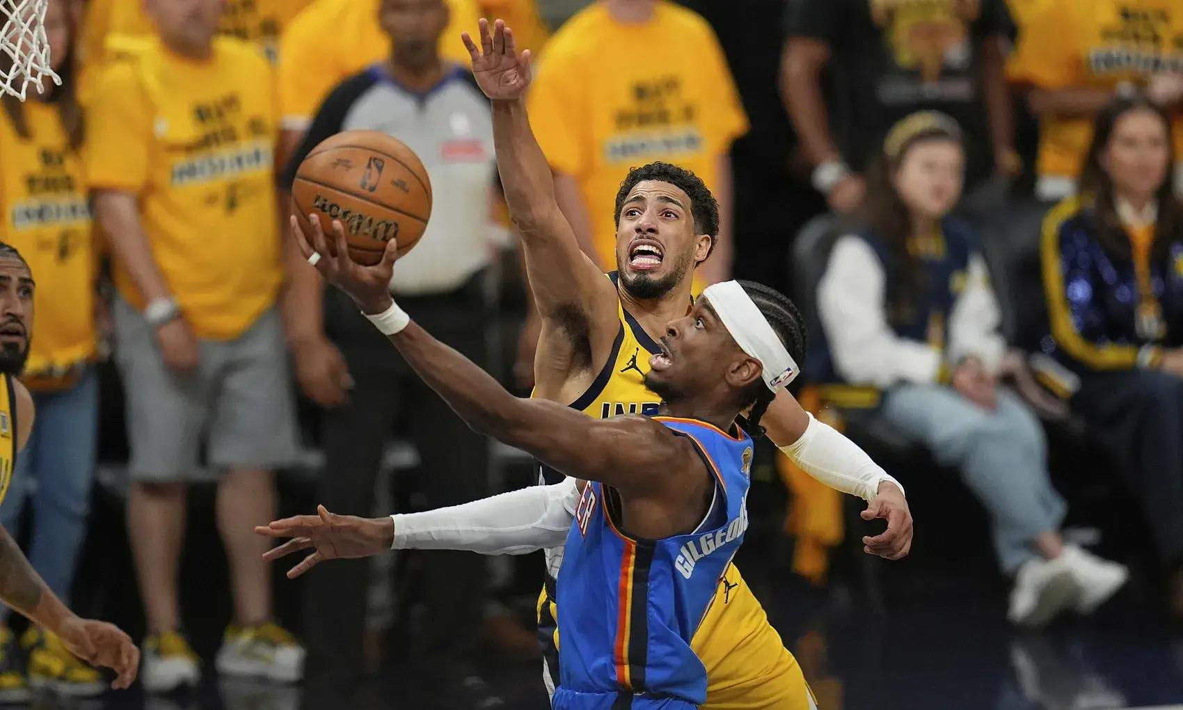 爵士险胜鹈鹕，欧文高光表现