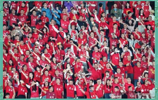 重要比赛中的胜利者是某支球队