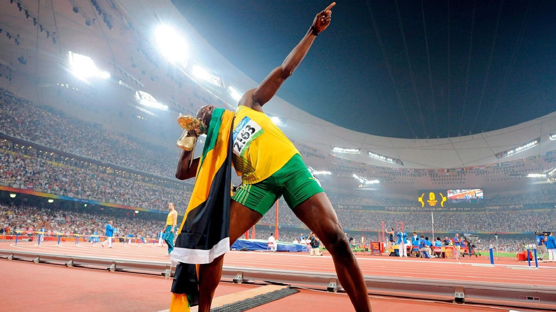 赛道上的星辰，莱奥制胜之夜，F1新赛季的华丽序章