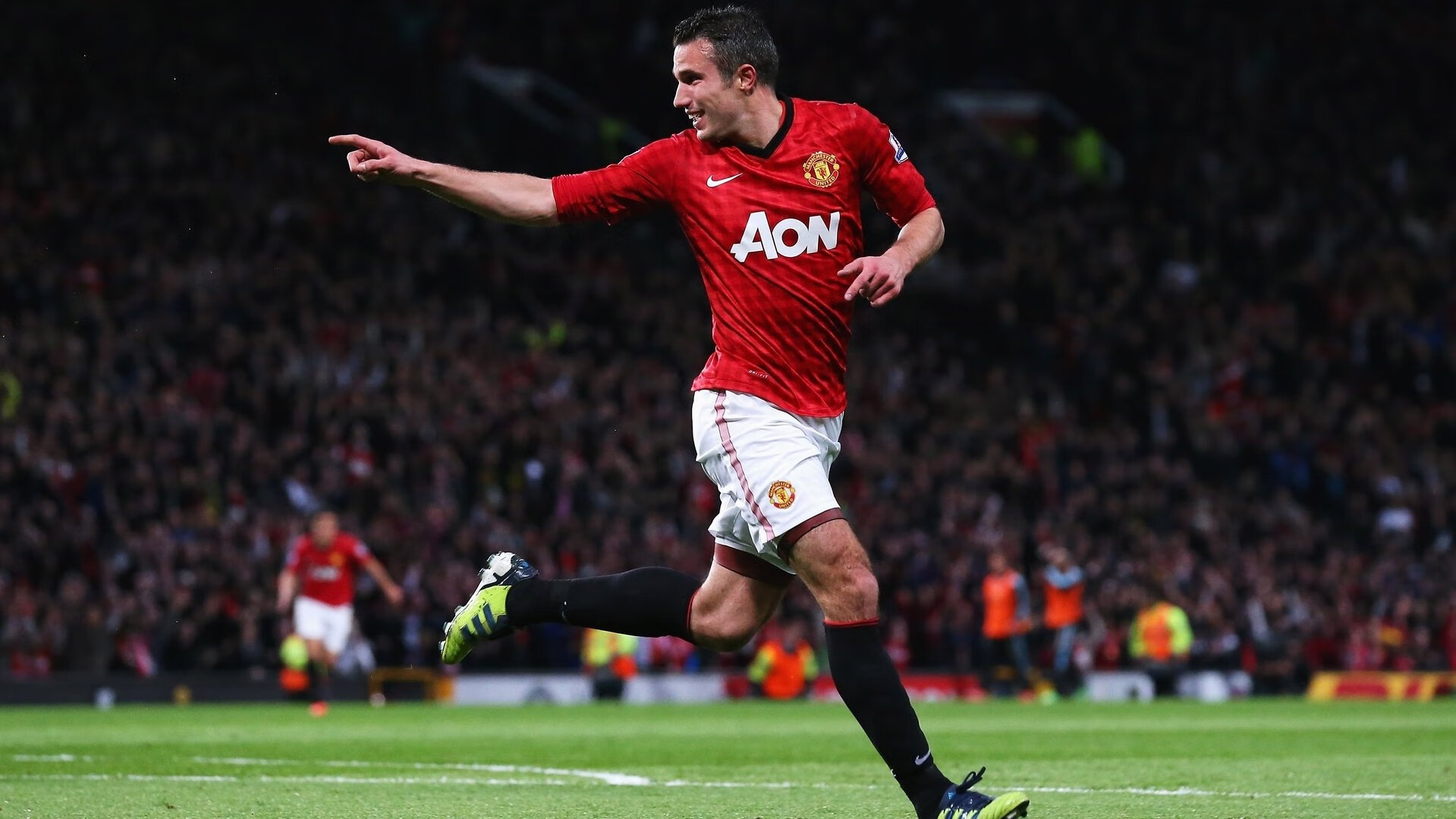 孤星耀欧陆，安哥拉铁蹄踏碎东欧铁骑，蒂亚戈在欧冠之巅书写独一传说